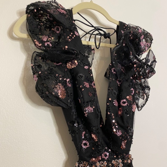 Mac Duggal Sequin Embellished Ruffle Shoulder Lace-Up Back Sheath Gown - Picture 10 of 10